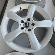 Load image into Gallery viewer, 4x Alufelge 17 Zoll 7.5" 5x112 42ET A1724013602 Mercedes-Benz Viano Rim Wheel FEL3448654437mj