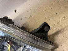 Laden Sie das Bild in den Galerie-Viewer, Frontscheinwerfer Iveco Daily I 5801375415 Rechts Scheinwerfer Headlight SCH7659947607zz
