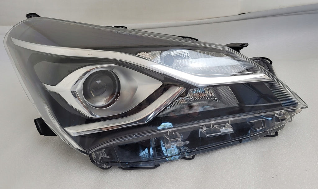 Frontscheinwerfer Toyota Yaris Rechts Scheinwerfer Headlight