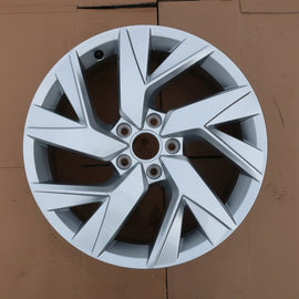 1x Alufelge 18 Zoll 7.0