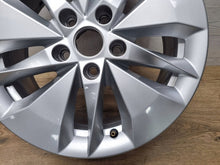 Laden Sie das Bild in den Galerie-Viewer, 1x Alufelge 16 Zoll 7.0" 5x112 46ET 5E3601025AH Skoda Octavia Rim Wheel FEL8090740356lt
