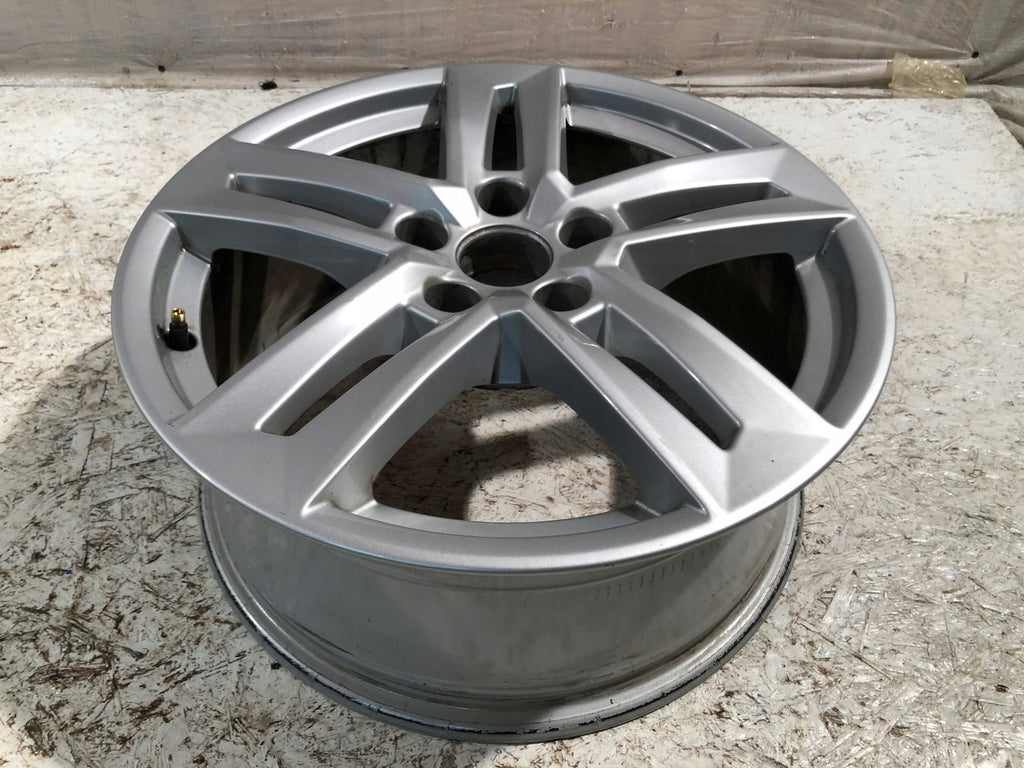 1x Alufelge 17 Zoll 7.0" 5x112 42ET 8W0601025P Audi A4 B9 Rim Wheel