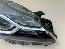 Load image into Gallery viewer, Frontscheinwerfer Toyota Yaris Rechts Scheinwerfer Headlight