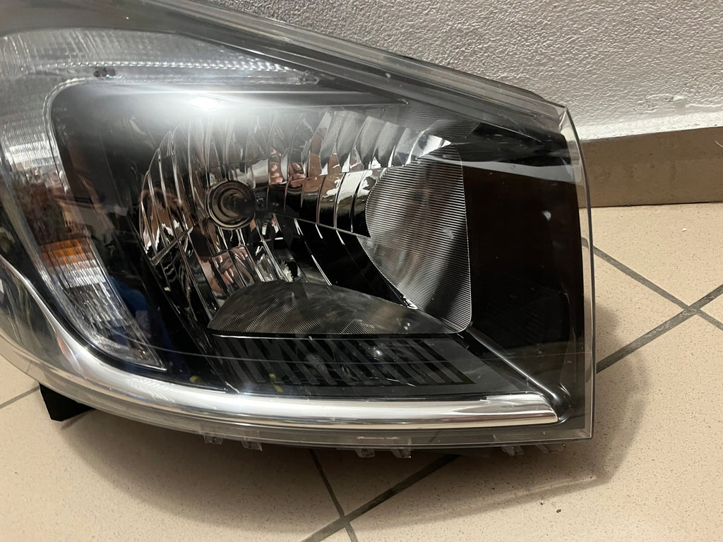 Frontscheinwerfer Opel Vivaro A B Trafic III 260104643R Rechts Headlight SCH4891753914oa