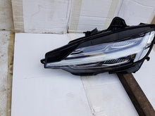 Laden Sie das Bild in den Galerie-Viewer, Frontscheinwerfer Volvo V60 II S60 III 62563616 22025905 LED Links Headlight SCH8788701922ar