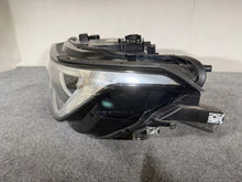Laden Sie das Bild in den Galerie-Viewer, Frontscheinwerfer VW Tiguan 5NB941035C Links Scheinwerfer Headlight SCH3399775049gm