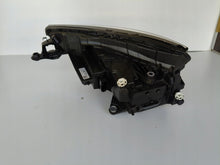 Laden Sie das Bild in den Galerie-Viewer, Frontscheinwerfer Skoda Kamiq 658941016B Full LED Rechts Scheinwerfer Headlight SCH7160602137ir