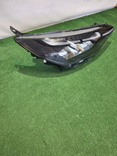 Laden Sie das Bild in den Galerie-Viewer, Frontscheinwerfer Ford Transit Custom PZ31-13E014-CB LED Rechts Headlight