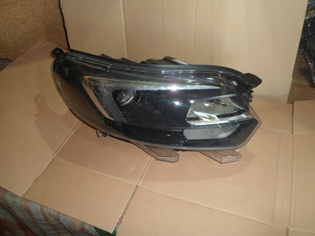 Frontscheinwerfer Opel Zafira A Vivaro C 9832836480-00 Xenon Rechts Headlight