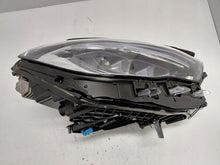 Laden Sie das Bild in den Galerie-Viewer, Frontscheinwerfer Mercedes-Benz W247 A2479065006 Rechts Scheinwerfer Headlight SCH2800437126gh