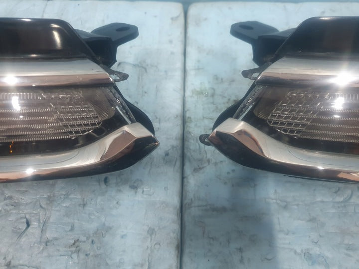 Frontscheinwerfer Citroën C3 III 9820877980 9820878080 Ein Satz Headlight SCH8356200402pl