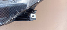 Laden Sie das Bild in den Galerie-Viewer, Frontscheinwerfer Mitsubishi Eclipse Cross LED Links Scheinwerfer Headlight