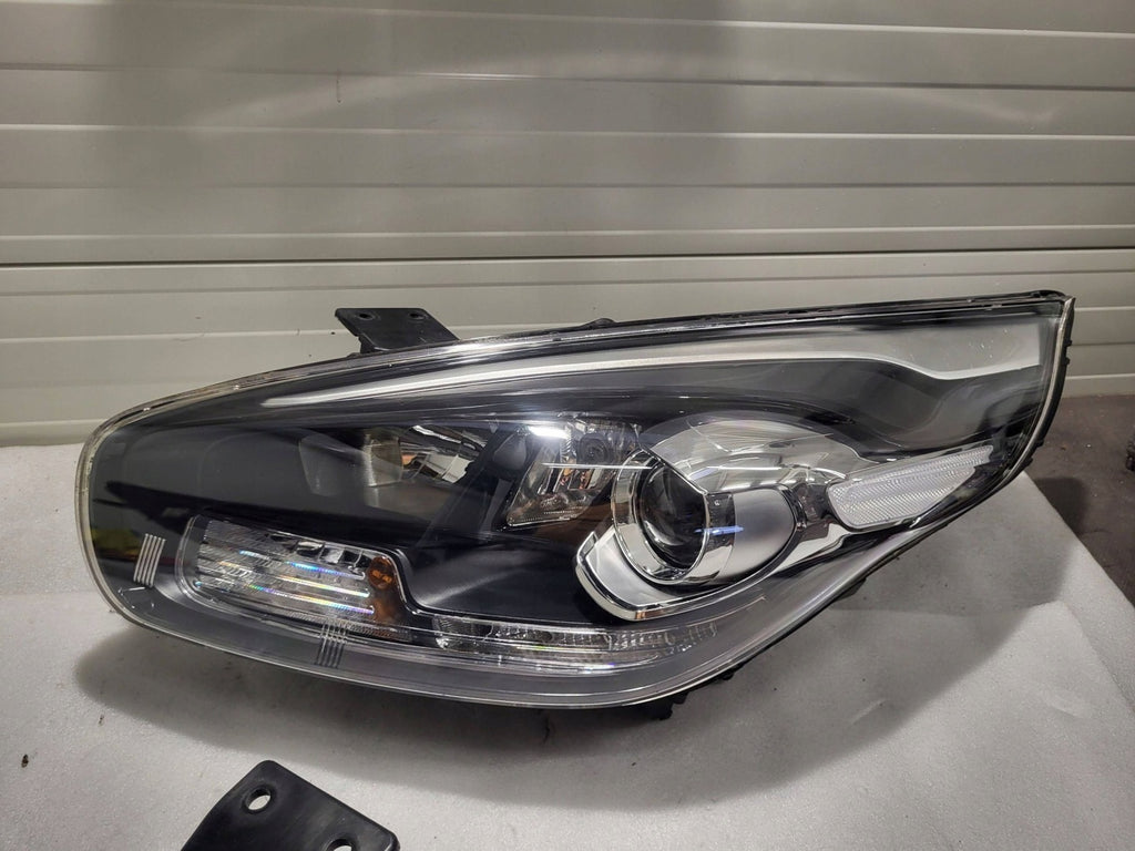 Frontscheinwerfer Kia Carens IV Ein Satz Scheinwerfer Headlight SCH6452047619dg
