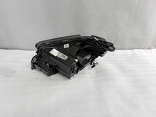 Laden Sie das Bild in den Galerie-Viewer, Frontscheinwerfer Mercedes-Benz W213 A2139069608 LED Rechts Headlight SCH5383792339ef