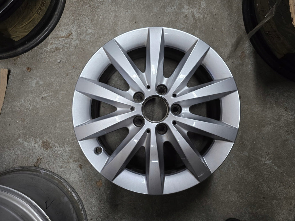 1x Alufelge 16 Zoll 6.5" 5x112 49ET Glanz A2464010500 Mercedes-Benz W176 W246 FEL7016951554nx