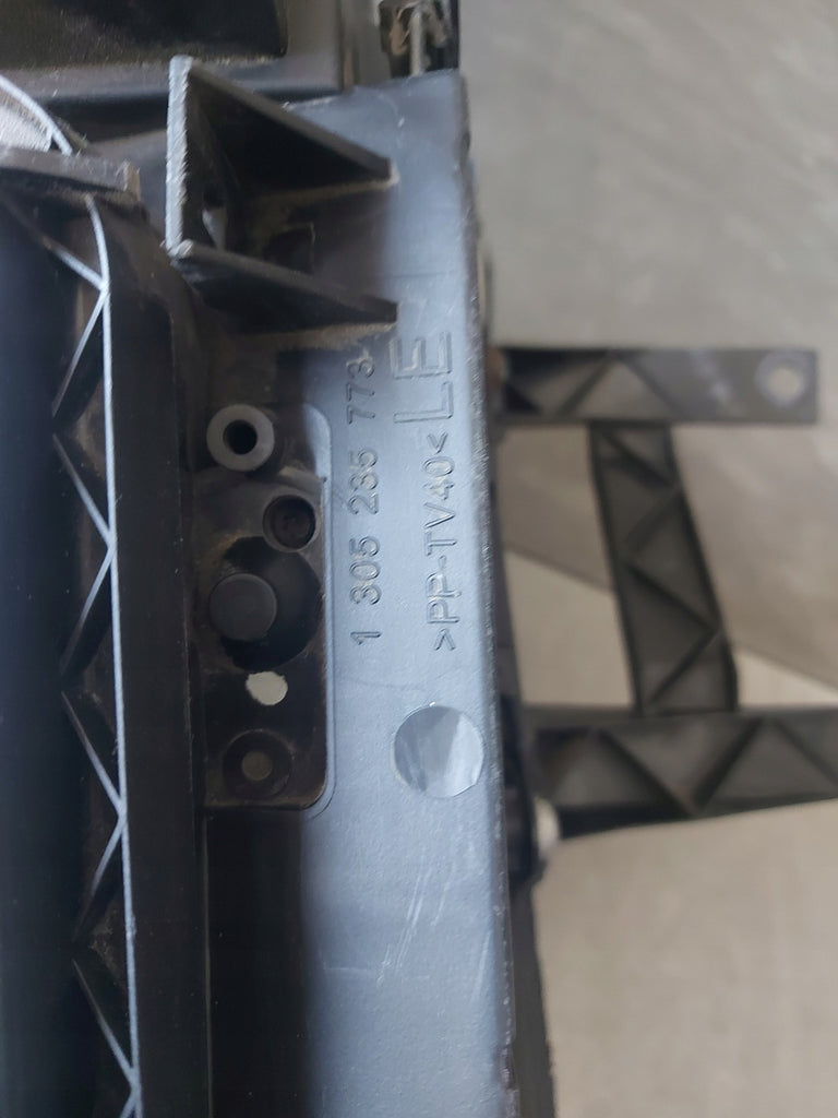 Frontscheinwerfer VW Multivan 7H1941015 7H1941018 Links Scheinwerfer Headlight SCH2063557773cs