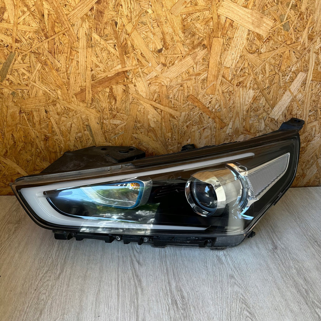 Frontscheinwerfer Hyundai Ioniq J06L 0000074 Xenon Ein Satz Headlight