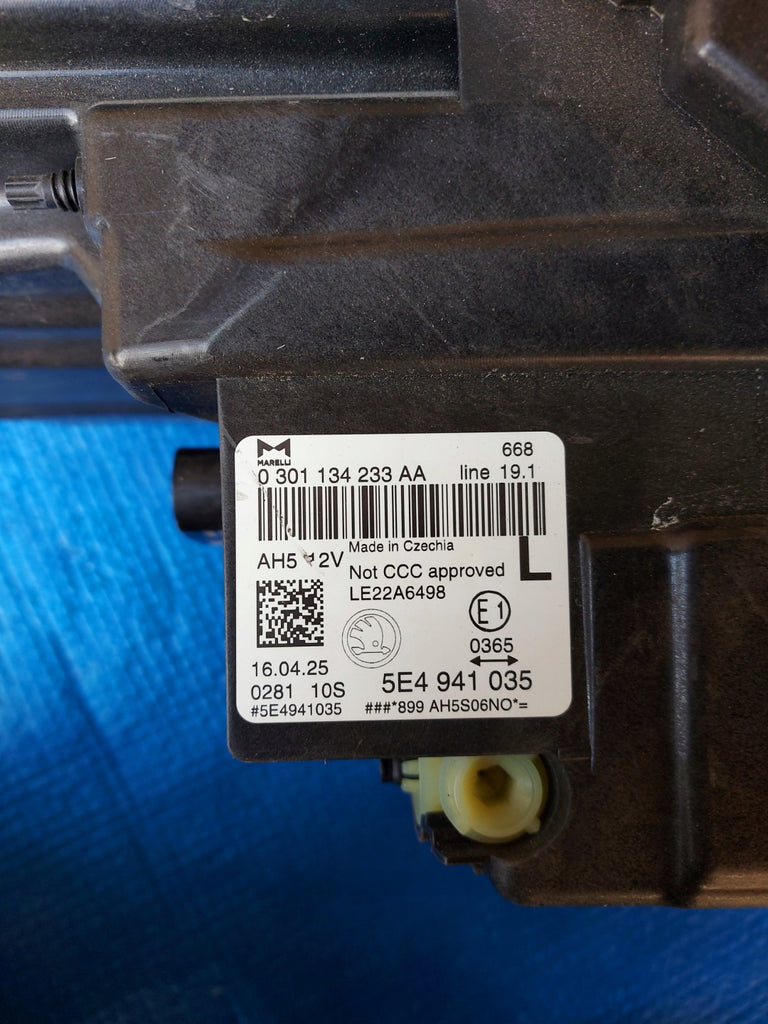 Frontscheinwerfer Skoda Octavia IV 5E4941035 LED Links Scheinwerfer Headlight SCH2373522161tg