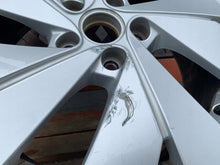 Load image into Gallery viewer, 1x Alufelge 17 Zoll 6.5" 5x112 46ET Glanz Silber 5H0601025B VW Golf Viii FEL6330796230tb