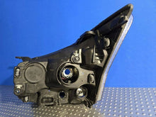 Laden Sie das Bild in den Galerie-Viewer, Frontscheinwerfer Ford Transit GK3113W029BC Rechts Scheinwerfer Headlight