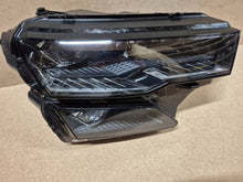 Laden Sie das Bild in den Galerie-Viewer, Frontscheinwerfer Skoda Karoq 57B941036 LED Rechts Scheinwerfer Headlight SCH2067877200py