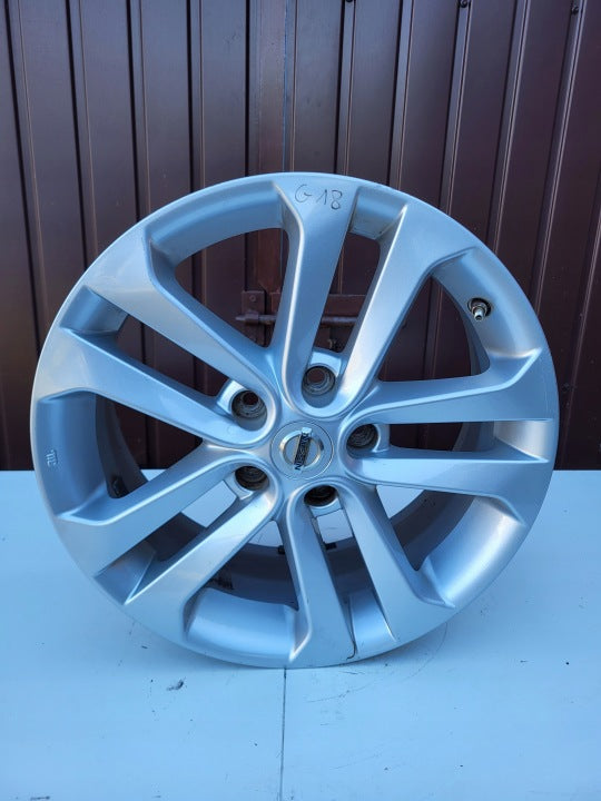 1x Alufelge 17 Zoll 7.0" 5x114.3 47ET Glanz Silber Nissan I 1 Rim Wheel FEL3865633118ek