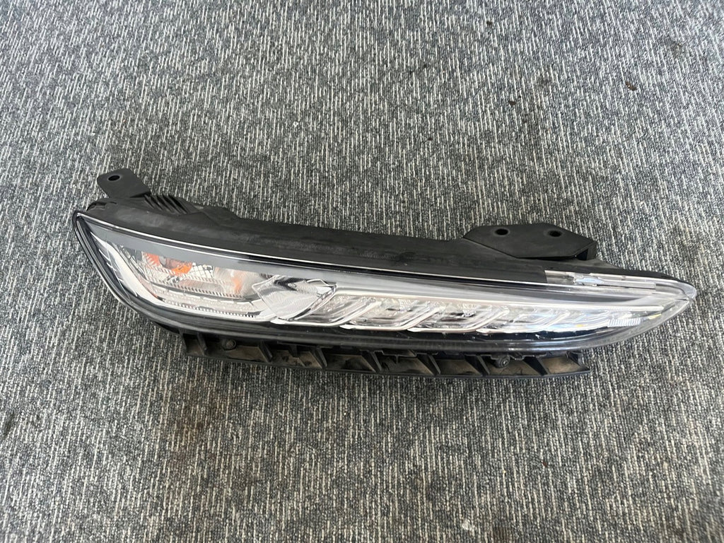 Frontscheinwerfer Hyundai Kona 92208J92 Rechts Scheinwerfer Headlight SCH9684317238os