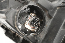 Laden Sie das Bild in den Galerie-Viewer, Frontscheinwerfer VW Passat B7 3AB941005 90003372 Links Scheinwerfer Headlight SCH9552225310uv
