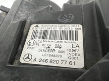Laden Sie das Bild in den Galerie-Viewer, Frontscheinwerfer Mercedes-Benz A2468207761 Ein Satz Scheinwerfer Headlight SCH6082126066yu