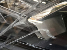 Laden Sie das Bild in den Galerie-Viewer, Frontscheinwerfer Mitsubishi Outlander III 4BX198301D3-31 LED Rechts oder Links