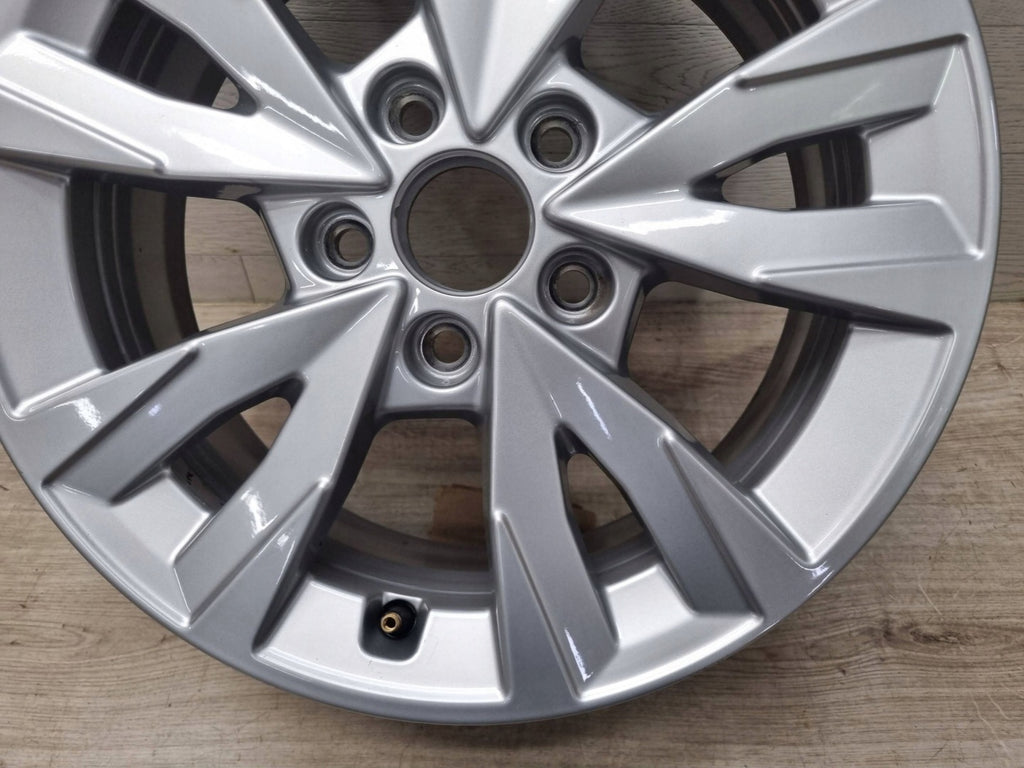 1x Alufelge 16 Zoll 6.5" 5x112 43ET Glanz Silber 8Y0071496A Audi A3 Rim Wheel FEL2253649238vu