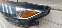 Laden Sie das Bild in den Galerie-Viewer, Frontscheinwerfer Ford FR3B-13006 Xenon Links Scheinwerfer Headlight