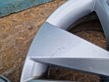 Laden Sie das Bild in den Galerie-Viewer, 1x Alufelge 17 Zoll 6.5&quot; 5x112 3V0601025 Skoda Superb Iii Rim Wheel