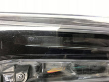 Laden Sie das Bild in den Galerie-Viewer, Frontscheinwerfer Toyota Corolla 81110-12N20 LED Rechts Scheinwerfer Headlight