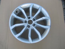 Laden Sie das Bild in den Galerie-Viewer, 1x Alufelge 18 Zoll 8.0&quot; 5x112 8W0601025H Audi A4 B9 Rim Wheel