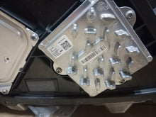 Load image into Gallery viewer, Frontscheinwerfer Renault Espace I V 260601628R LED Rechts oder Links SCH4309456376nt