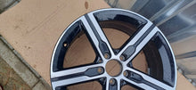 Laden Sie das Bild in den Galerie-Viewer, 1x Alufelge 18 Zoll 7.5" 5x112 49ET Glanz Schwarz A1774013200 Mercedes-Benz FEL9717056836jo