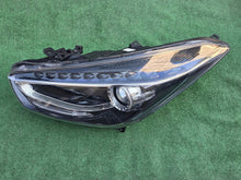 Laden Sie das Bild in den Galerie-Viewer, Frontscheinwerfer Hyundai I40 92101-3ZXXX LED Links Scheinwerfer Headlight SCH4842389865dj