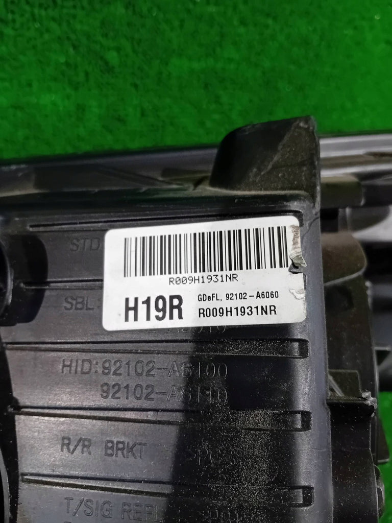 Frontscheinwerfer Hyundai I30 92102-A6060 Rechts Scheinwerfer Headlight SCH4037027370ws