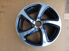 Load image into Gallery viewer, 1x Alufelge 18 Zoll 8.0&quot; 5x112 43ET Glanz Schwarz A2134013200 Mercedes-Benz W213