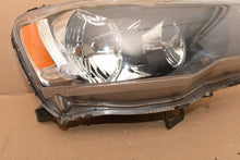 Laden Sie das Bild in den Galerie-Viewer, Frontscheinwerfer Mitsubishi Lancer VIII I 8301C3-38 Rechts Headlight SCH5380992859fc