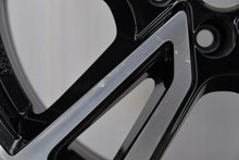 Load image into Gallery viewer, 1x Alufelge 17 Zoll 7.0" 5x100 46ET Glanz Schwarz Rim Wheel FEL6758958127jn