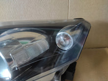 Laden Sie das Bild in den Galerie-Viewer, Frontscheinwerfer Renault Laguna III 260600076R 89902288 Xenon Links Headlight