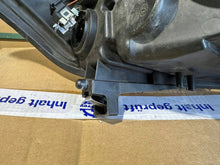 Laden Sie das Bild in den Galerie-Viewer, Frontscheinwerfer Ford Kuga 8V4113W030AF Links Scheinwerfer Headlight SCH5910971913mh