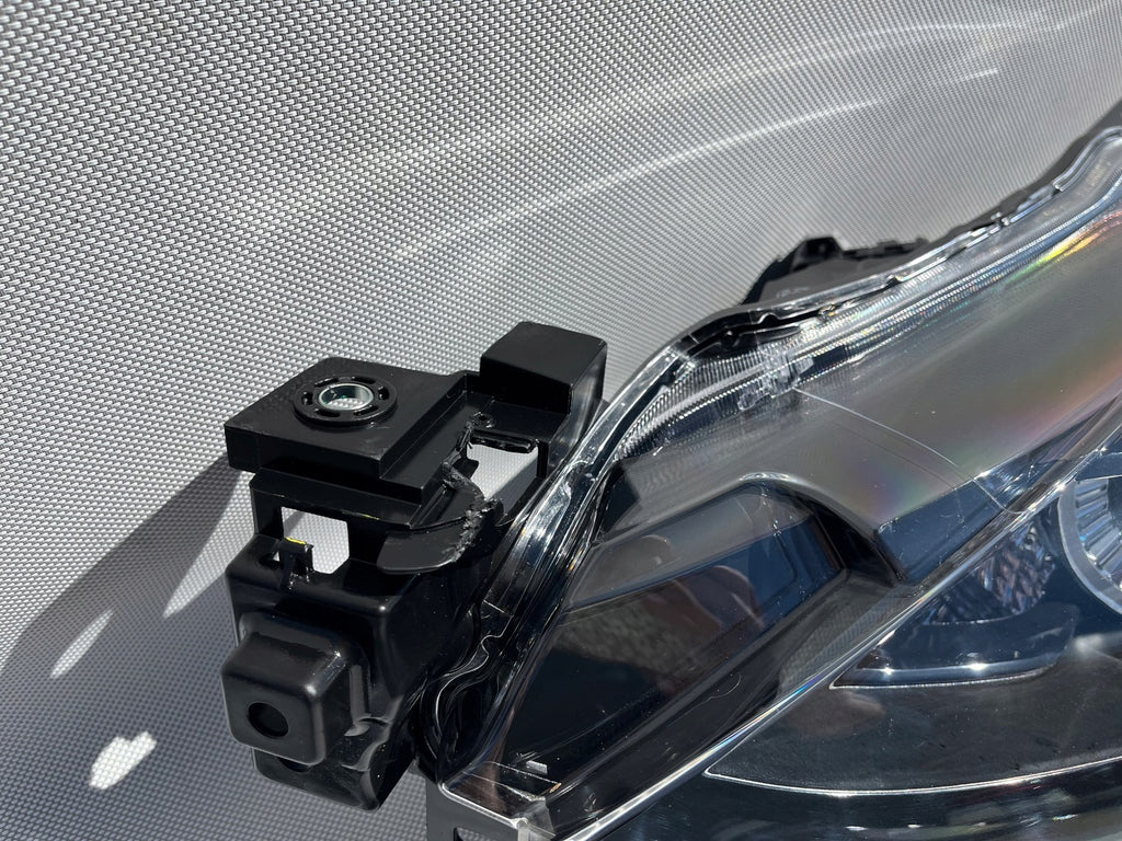 Frontscheinwerfer Mazda 2 D43N-51040 LED Links Scheinwerfer Headlight