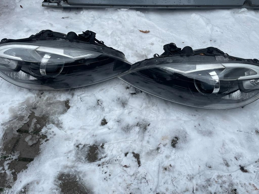 Frontscheinwerfer Volvo V40 Xenon Ein Stück (Rechts oder Links) Headlight SCH1709974325zw