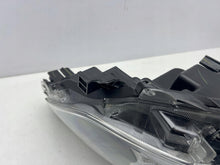 Laden Sie das Bild in den Galerie-Viewer, Frontscheinwerfer Toyota Hilux VIII 81150-0KU80 LED Links Scheinwerfer Headlight SCH3709263993jy