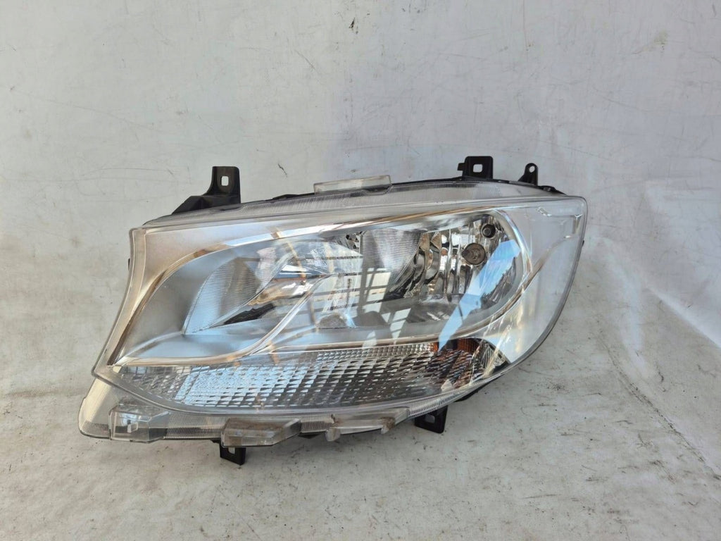Frontscheinwerfer Mercedes-Benz Sprinter A9109060000 Links Headlight SCH1246493426ou