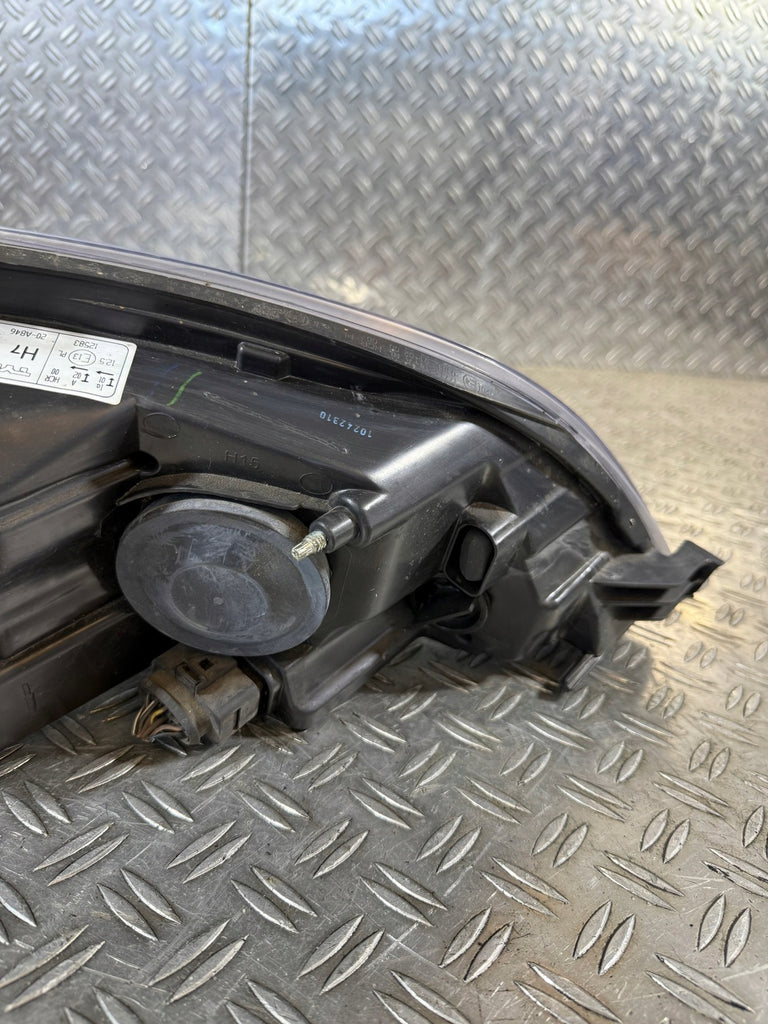 Frontscheinwerfer VW Golf V Plus Links Scheinwerfer Headlight SCH9298318048si