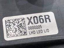 Load image into Gallery viewer, Frontscheinwerfer Hyundai Elantra 729-128261 Ein Stück (Rechts oder Links)